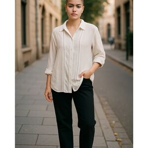 NWT Maggie Barnes White Blouse